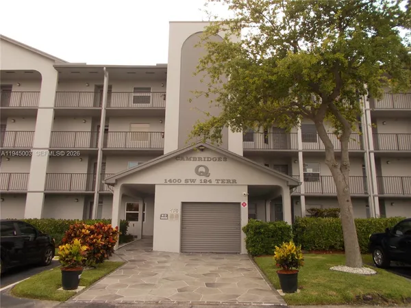 $1,500 | 1400 Southwest 124th Terrace, Unit 205Q, Pembroke Pines, FL 33027