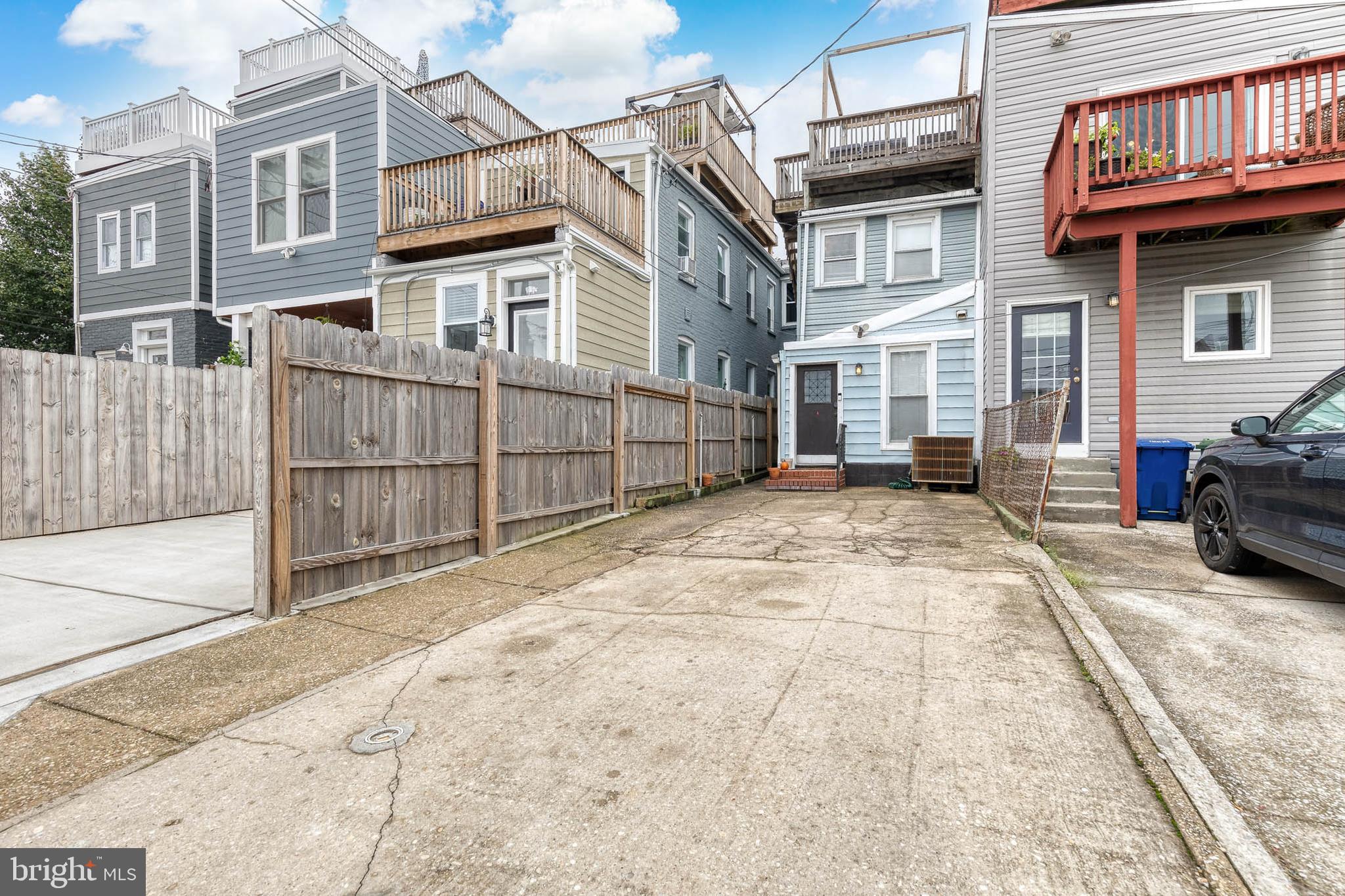1439 Riverside Avenue Baltimore, MD 21230 - Photo 3 of 29