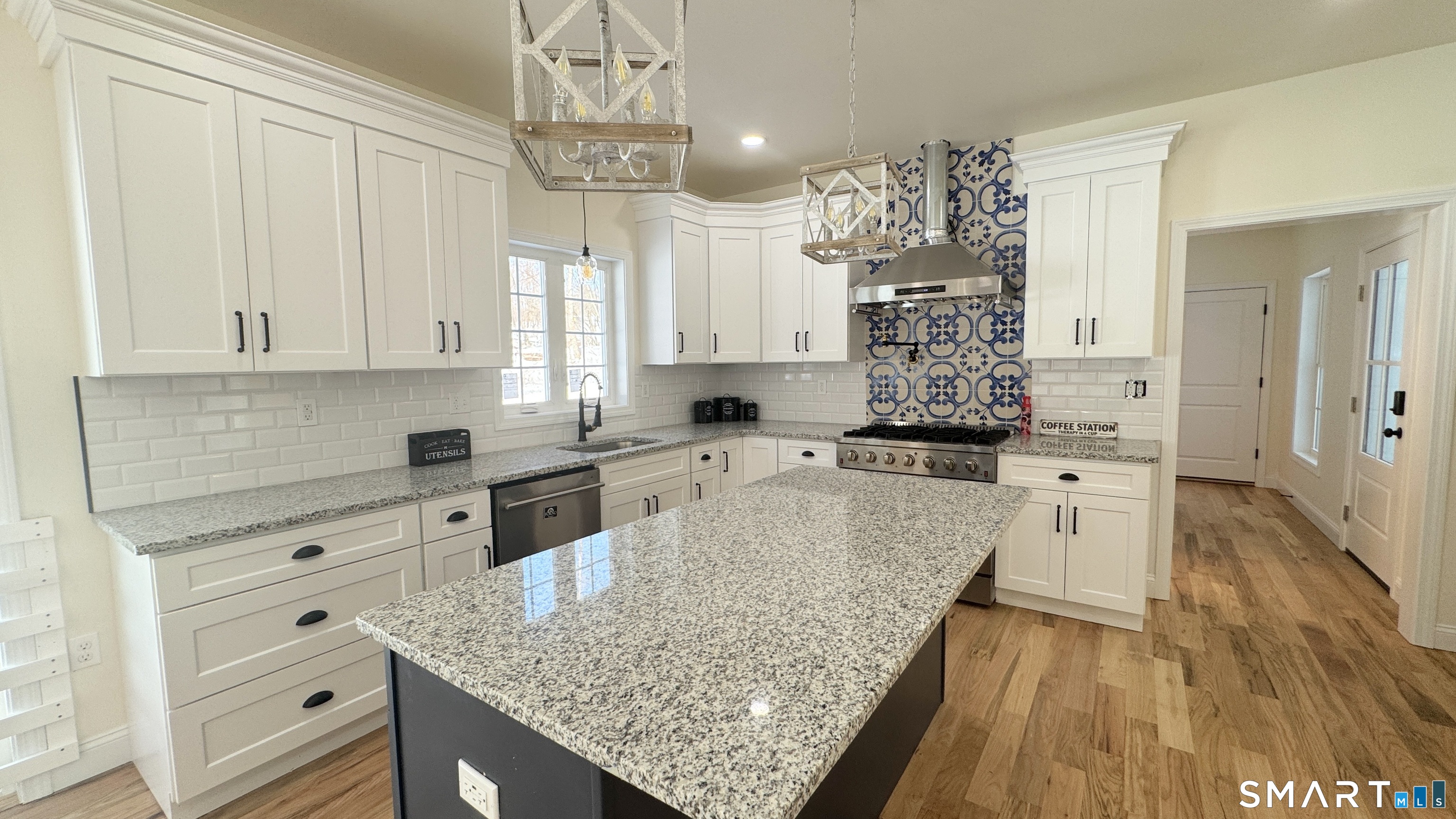 425 Stickney Hill Road Union, CT 06076 - Photo 2 of 37