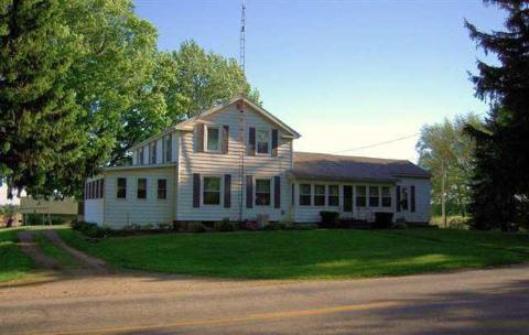 4321 Holloway Road Adrian, MI 49221 - Photo 1 of 15 947424.JPG