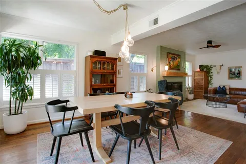 $395,000 | 2627 West 10th Street, Dallas, TX 75211