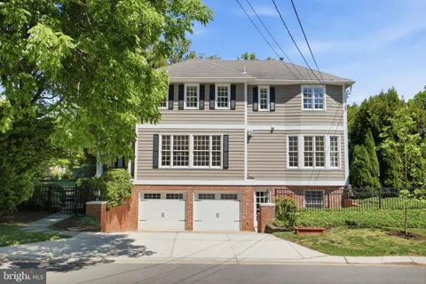 $1,935,000 | 7901 Sleaford Place, Bethesda, MD 20814