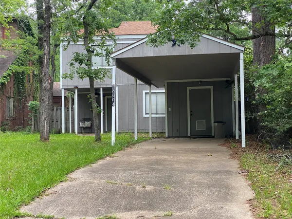 a front view of house with yard