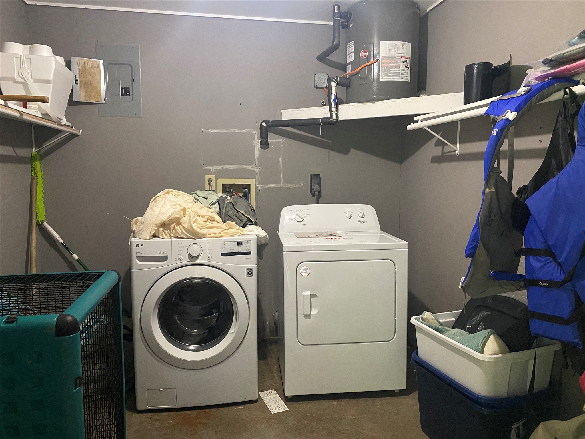 28604 Magnolia Court Point Blank, TX 77364 - Photo 30 of 30 a utility room with dryer and washer