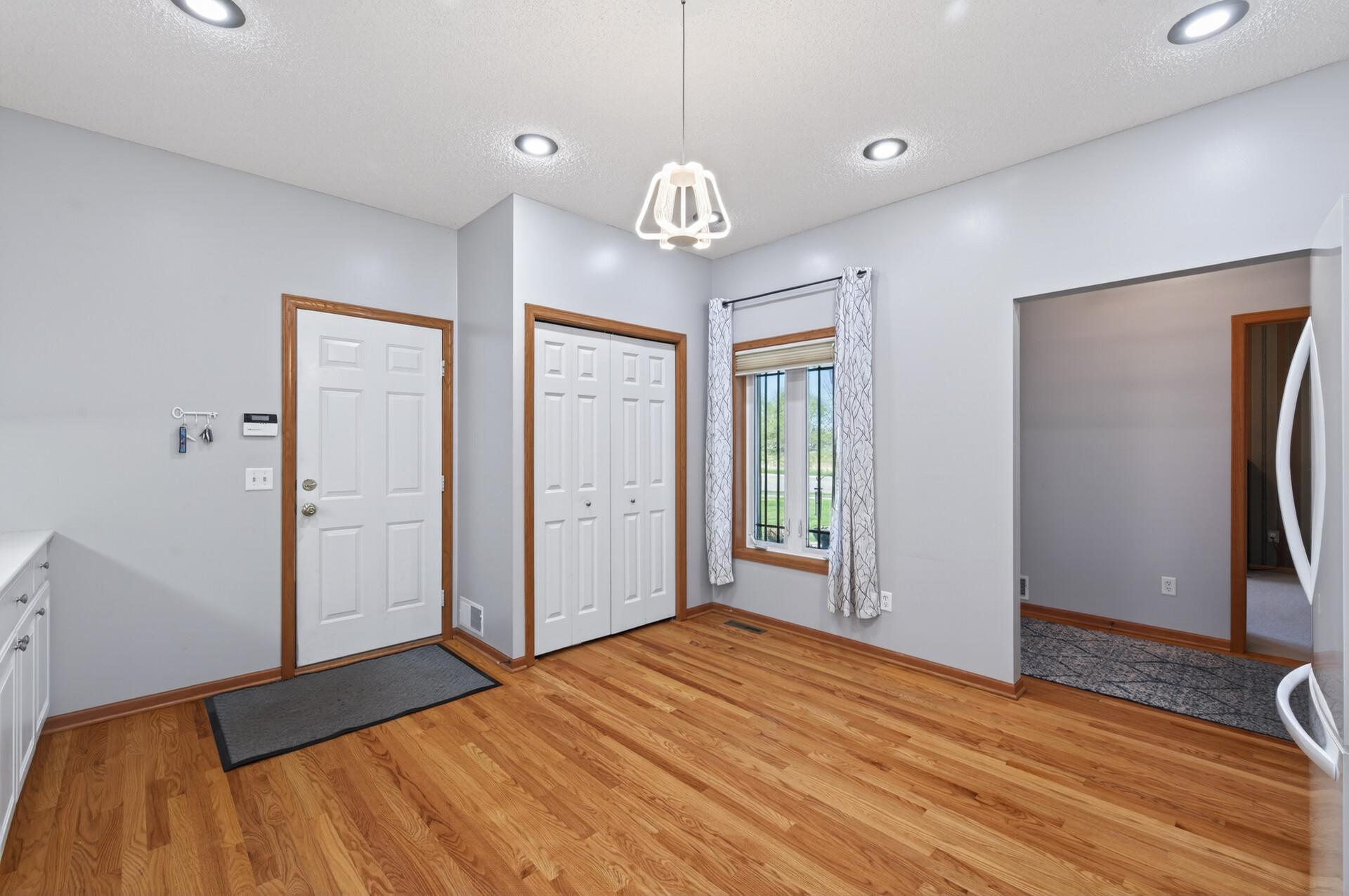 2750 Rushmore Road Hastings, MN 55033 - Photo 8 of 38