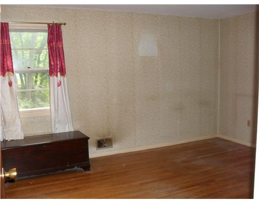 130 Parkhurst Road Warwick, RI 02889 - Photo 8 of 15 Bedroom.