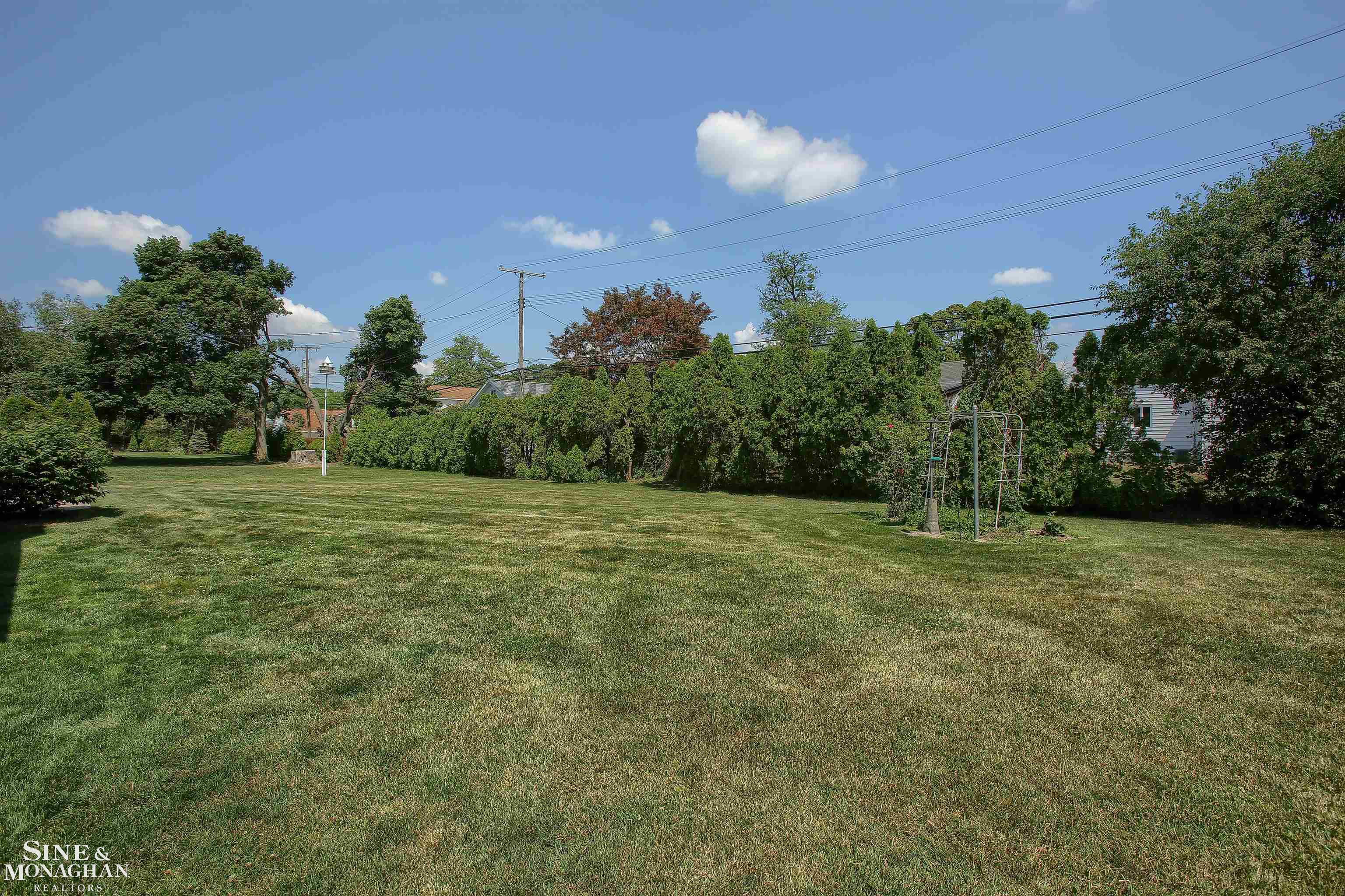 54 Willison Road Grosse Pointe, MI 48236 - Photo 41 of 44 50159061-302F1FCF-0822-40E8-8EC4-0D05B59D43BB.JPG