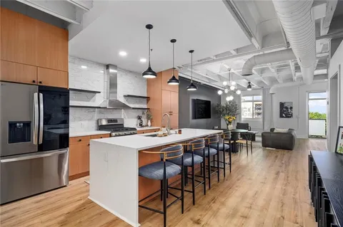 $600,000 | 805 Peachtree Street Northeast, Unit 521, Atlanta, GA 30308