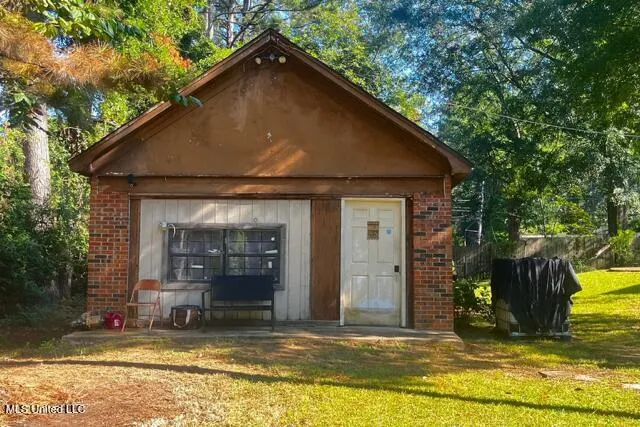 $135,000 | 127 Lipford Avenue, Tupelo, MS 38801