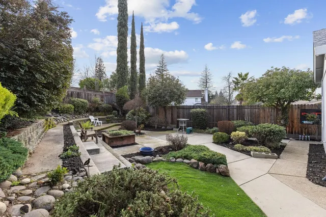 $599,000 | 2211 Eagle Drive, Rocklin, CA 95677