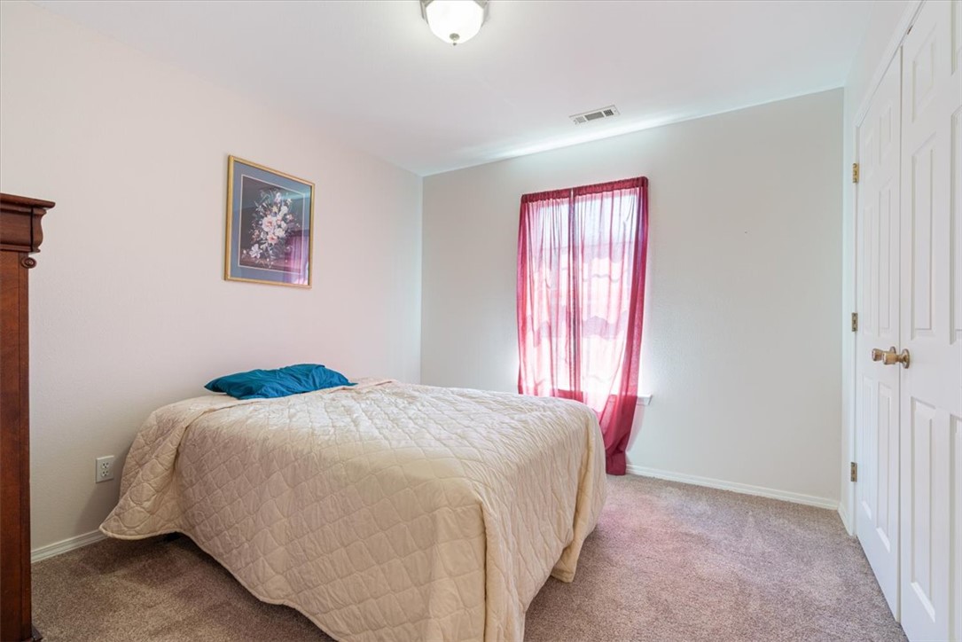 2410 Turner Way Pea Ridge, AR 72751 - Photo 18 of 23 Large bedrooms