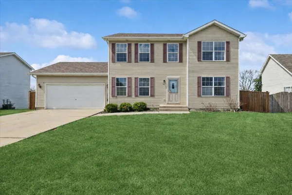 $300,000 | 1005 Sudbury Drive, Joliet, IL 60435