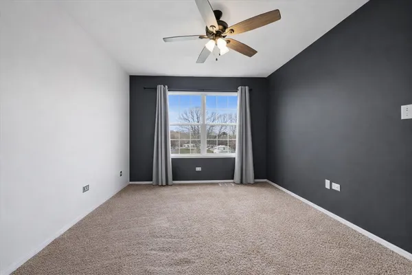 $300,000 | 1005 Sudbury Drive, Joliet, IL 60435