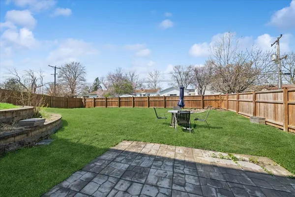 $300,000 | 1005 Sudbury Drive, Joliet, IL 60435