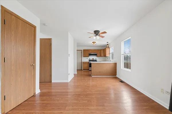 $300,000 | 1005 Sudbury Drive, Joliet, IL 60435