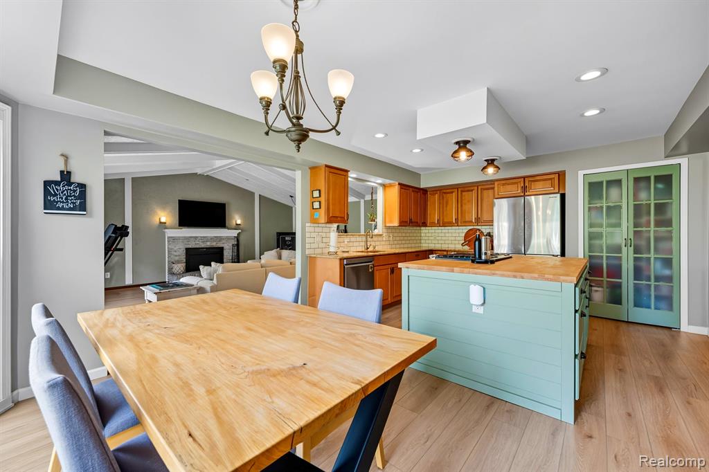 1938 Kilburn Road West Rochester Hills, MI 48306 - Photo 25 of 69