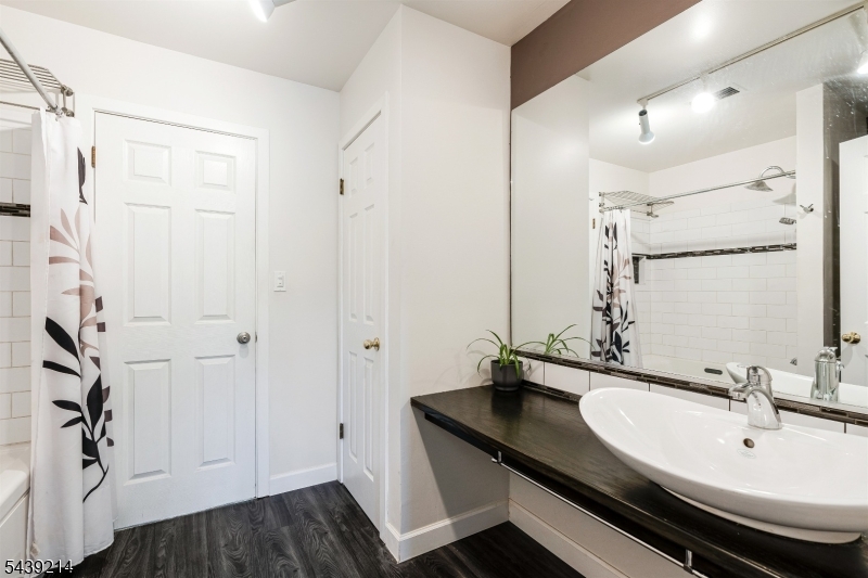 325 Greenfield Road Bridgewater, NJ 08807 - Photo 12 of 26