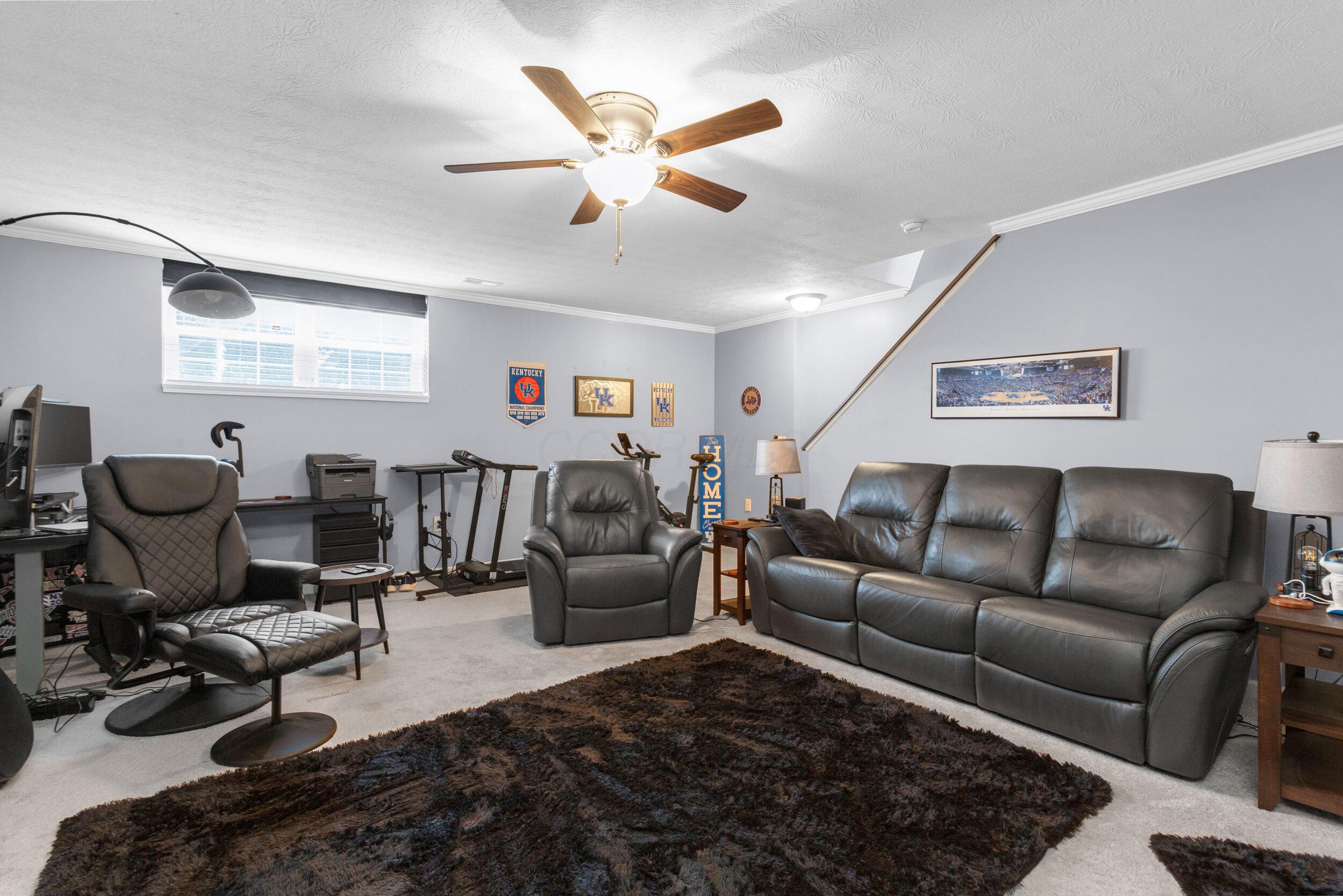 6185 Needletail Road, Unit 64 Columbus, OH 43230 - Photo 35 of 46 39_6185 needletail (214)