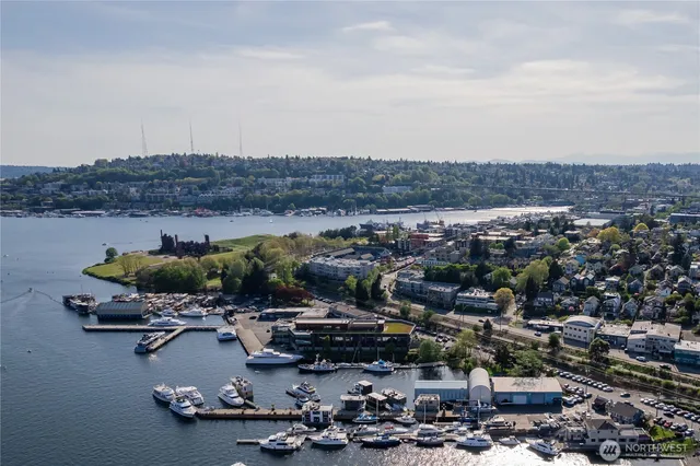 $550,000 | 2309 North Northlake Way, Unit 12, Seattle, WA 98103