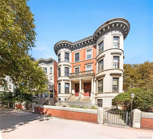 $2,350,000 | 903 Saint Marks Avenue | Crown Heights