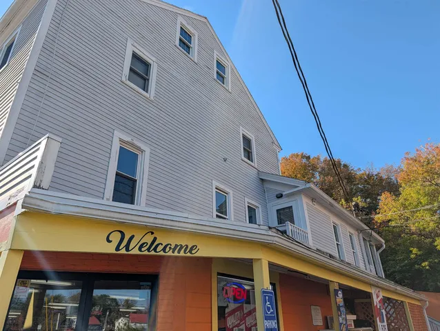 $1,695 | 3 Market Street, Unit 2, Somersworth, NH 03878