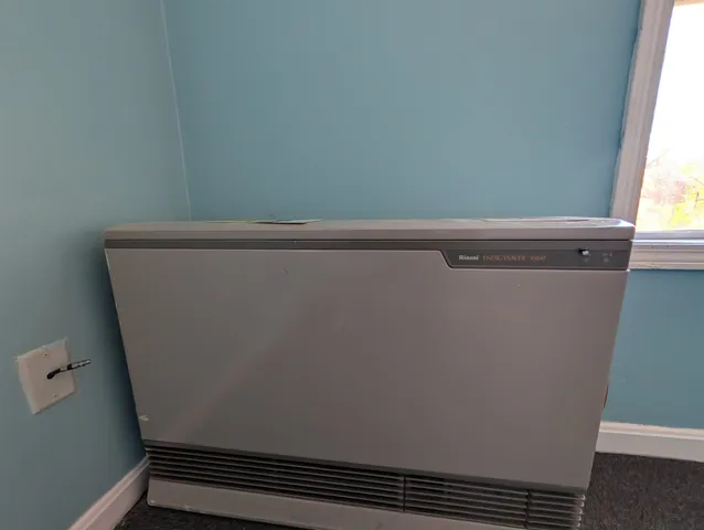 $1,695 | 3 Market Street, Unit 2, Somersworth, NH 03878