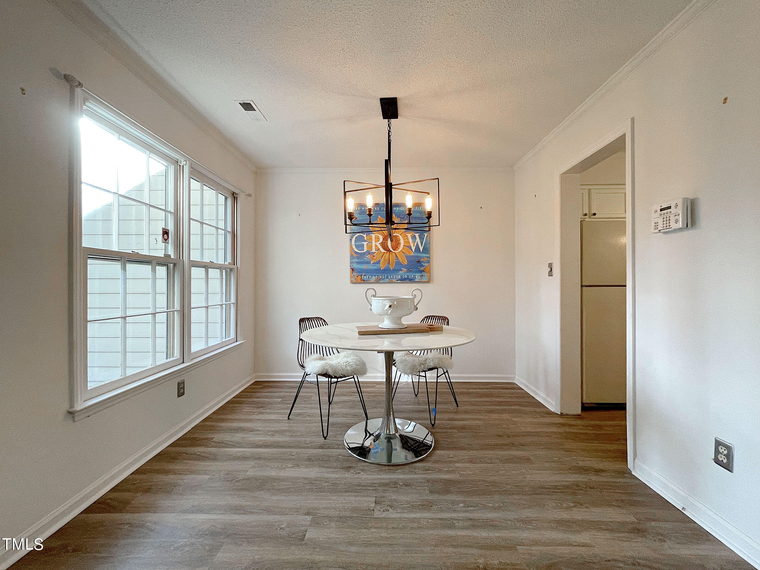 217 Wetherburn Lane Raleigh, NC 27615 - Photo 9 of 27 20240217_205700942_iOS