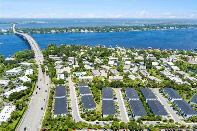 $489,000 | 1806 Southeast Ocean Cove Way, Stuart, FL 34996