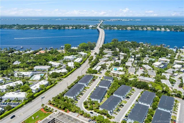 $489,000 | 1806 Southeast Ocean Cove Way, Stuart, FL 34996