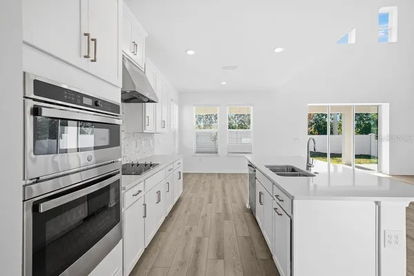 $469,454 | 2120 Babbling Brk Boulevard, Auburndale, FL 33823