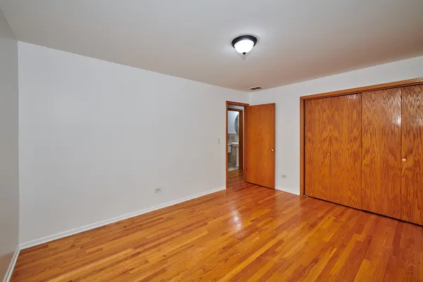 $2,300 | 6780 West Forest Preserve Drive, Unit 2, Harwood Heights, IL 60706