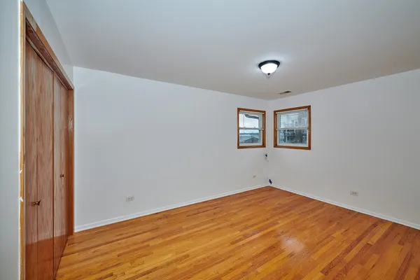 $2,300 | 6780 West Forest Preserve Drive, Unit 2, Harwood Heights, IL 60706