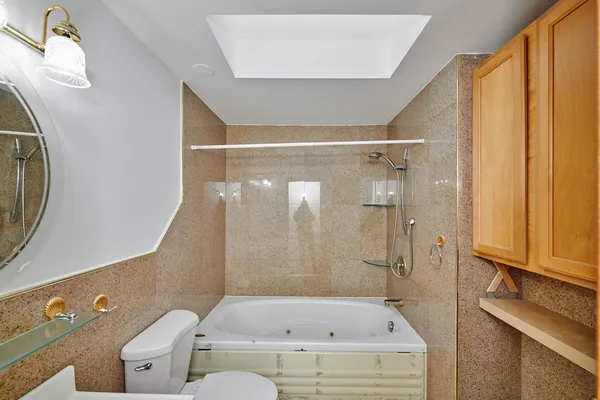 $2,300 | 6780 West Forest Preserve Drive, Unit 2, Harwood Heights, IL 60706