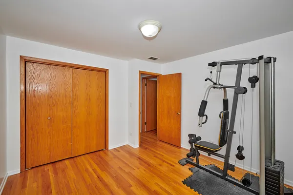 $2,300 | 6780 West Forest Preserve Drive, Unit 2, Harwood Heights, IL 60706