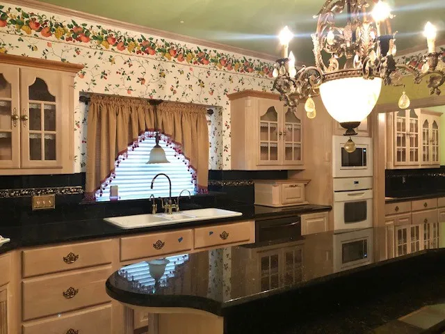 $650,000 | 804 Alvin Street, El Campo, TX 77437