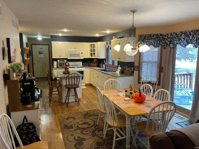 $379,900 | 12562 Hillside Drive, Plymouth, IN 46563