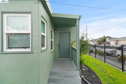 $688,000 | 2178-2174 107th Avenue, Oakland, CA 94603