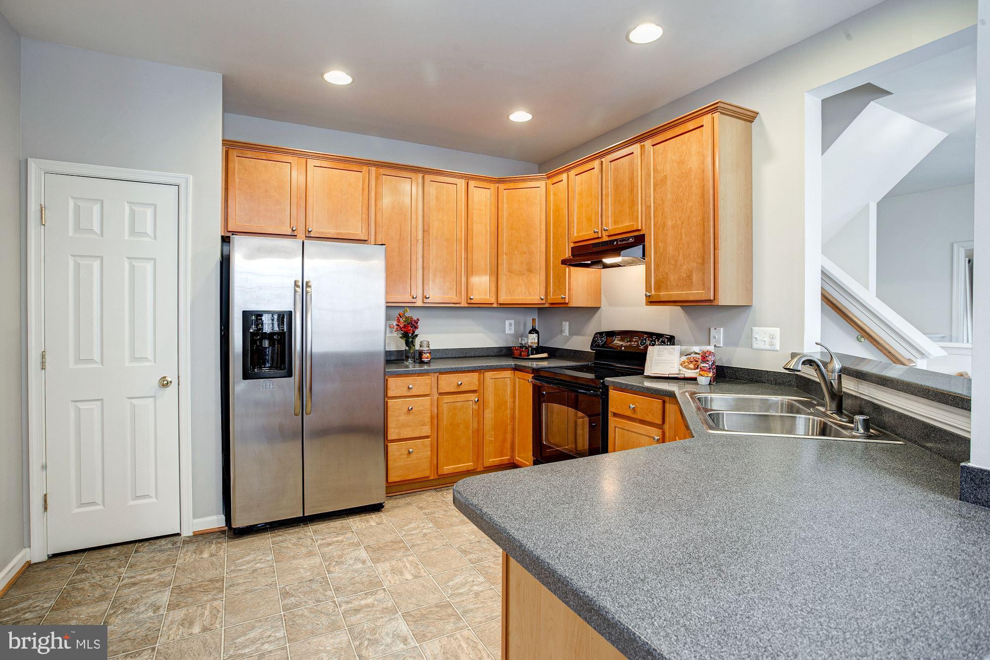 7115 Silverleaf Oak Road, Unit 224 Elkridge, MD 21075 - Photo 11 of 35 Kitchen