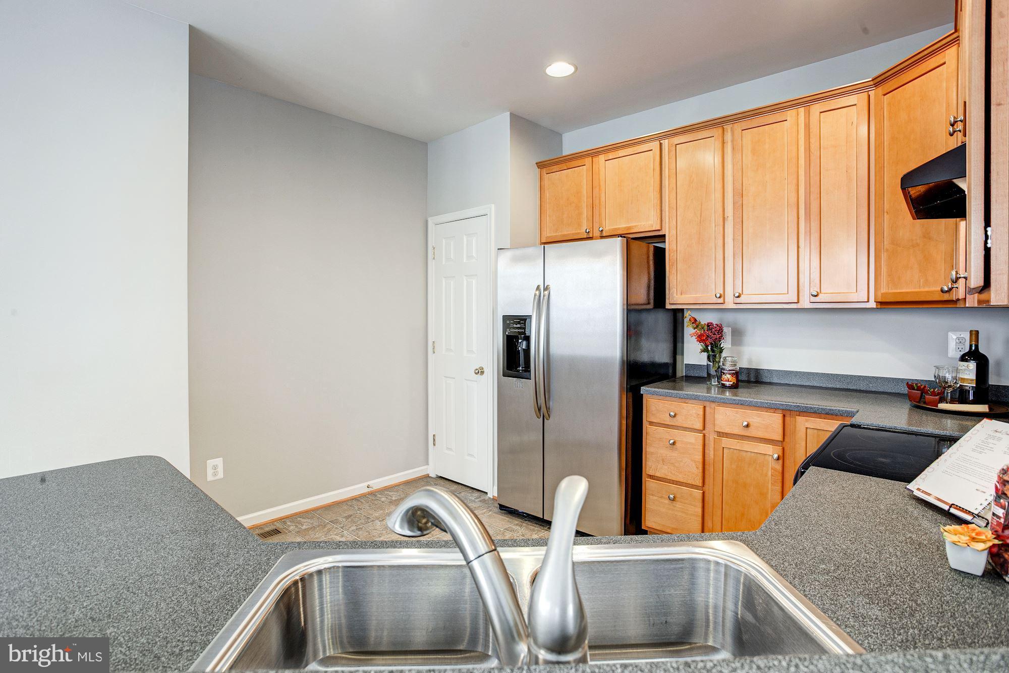 7115 Silverleaf Oak Road, Unit 224 Elkridge, MD 21075 - Photo 12 of 35 Kitchen