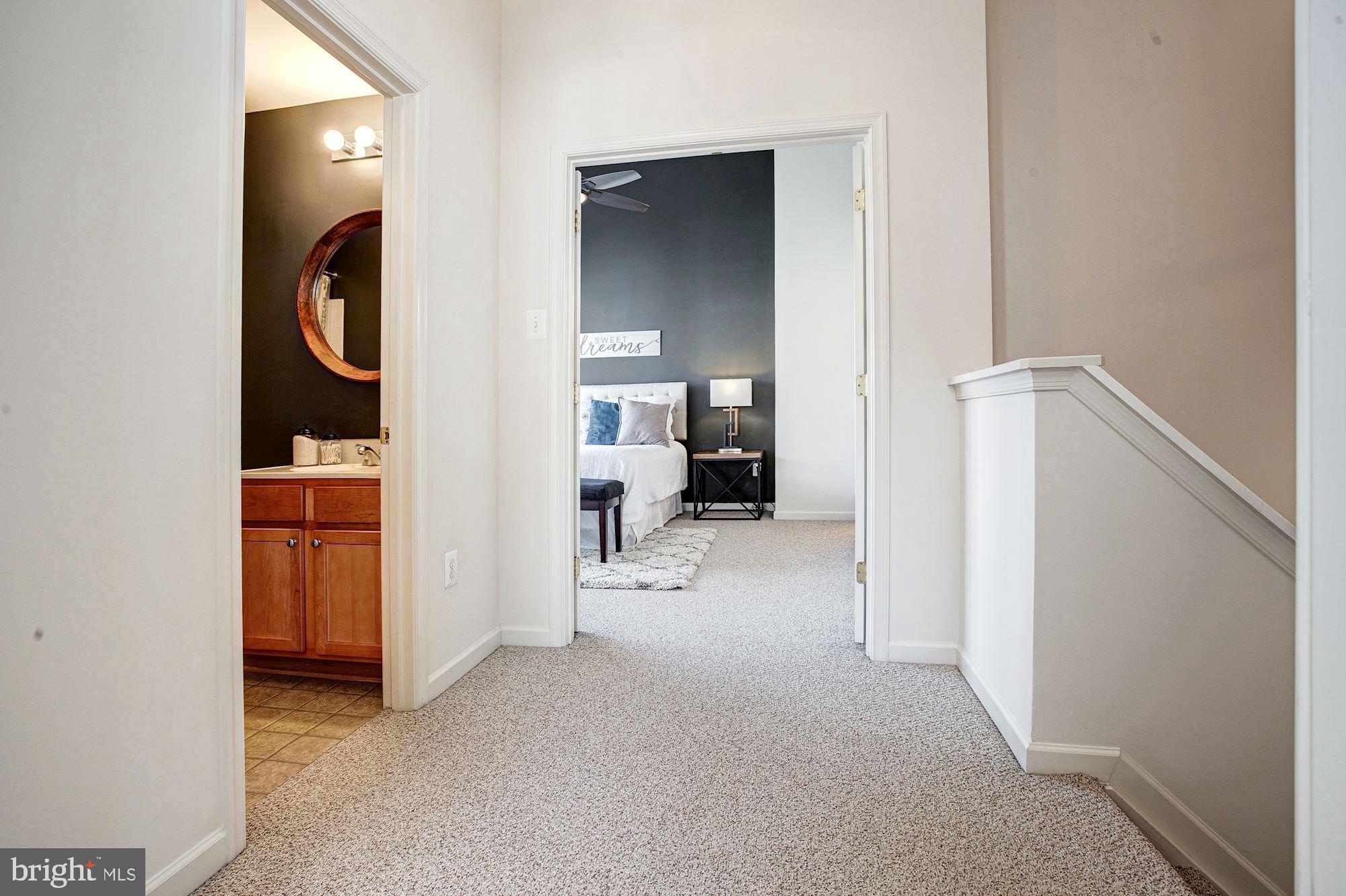 7115 Silverleaf Oak Road, Unit 224 Elkridge, MD 21075 - Photo 16 of 35 Upper Level Landing