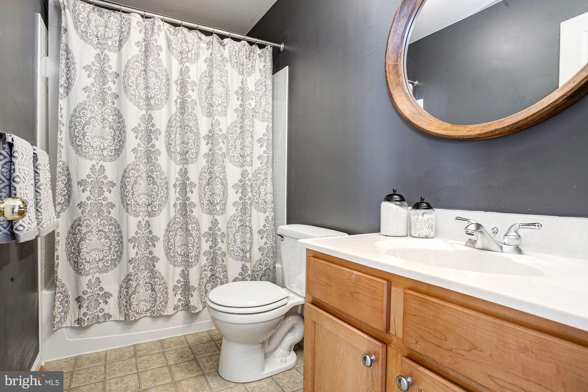 7115 Silverleaf Oak Road, Unit 224 Elkridge, MD 21075 - Photo 25 of 35 Full Bath