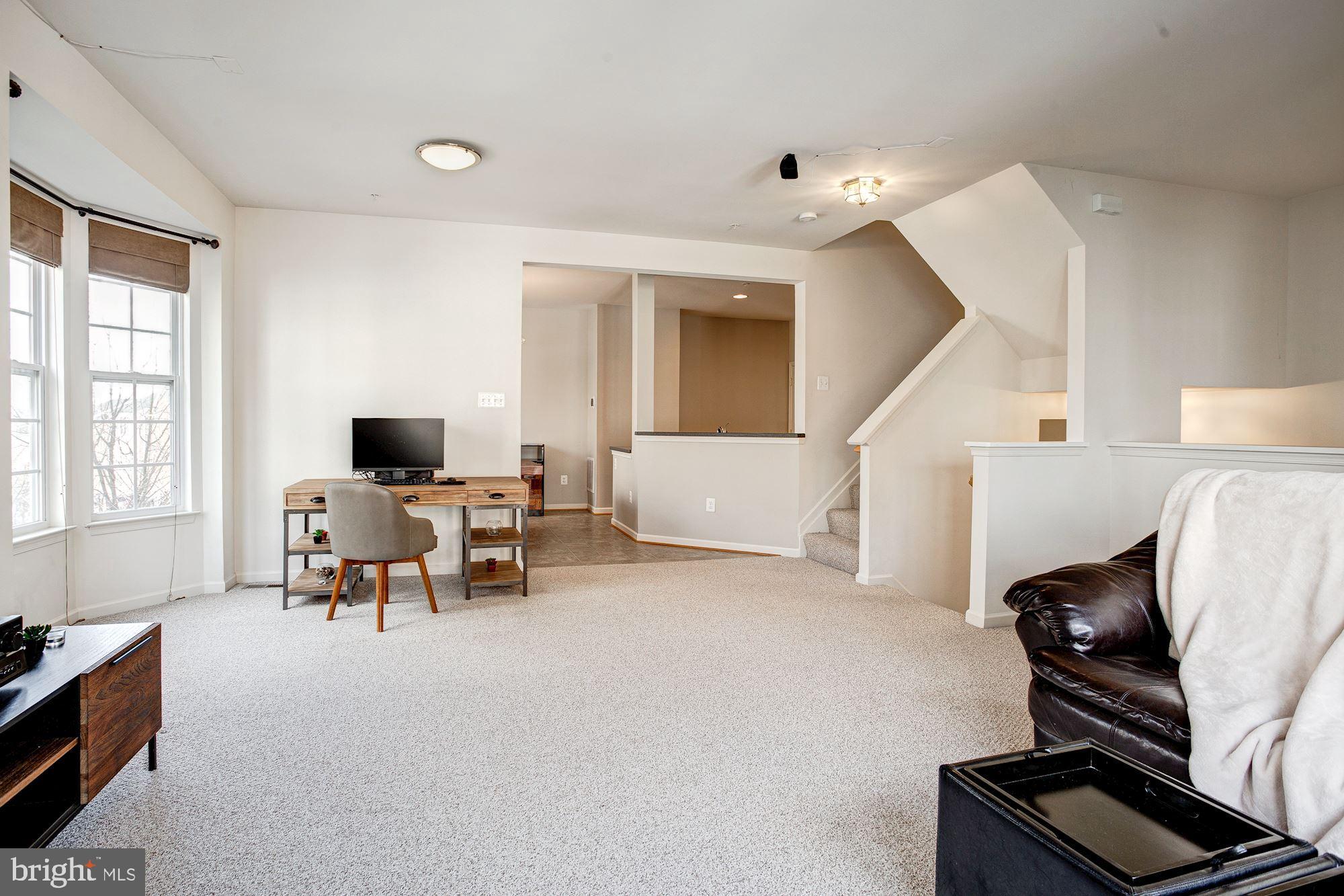 7115 Silverleaf Oak Road, Unit 224 Elkridge, MD 21075 - Photo 6 of 35 Open Concept