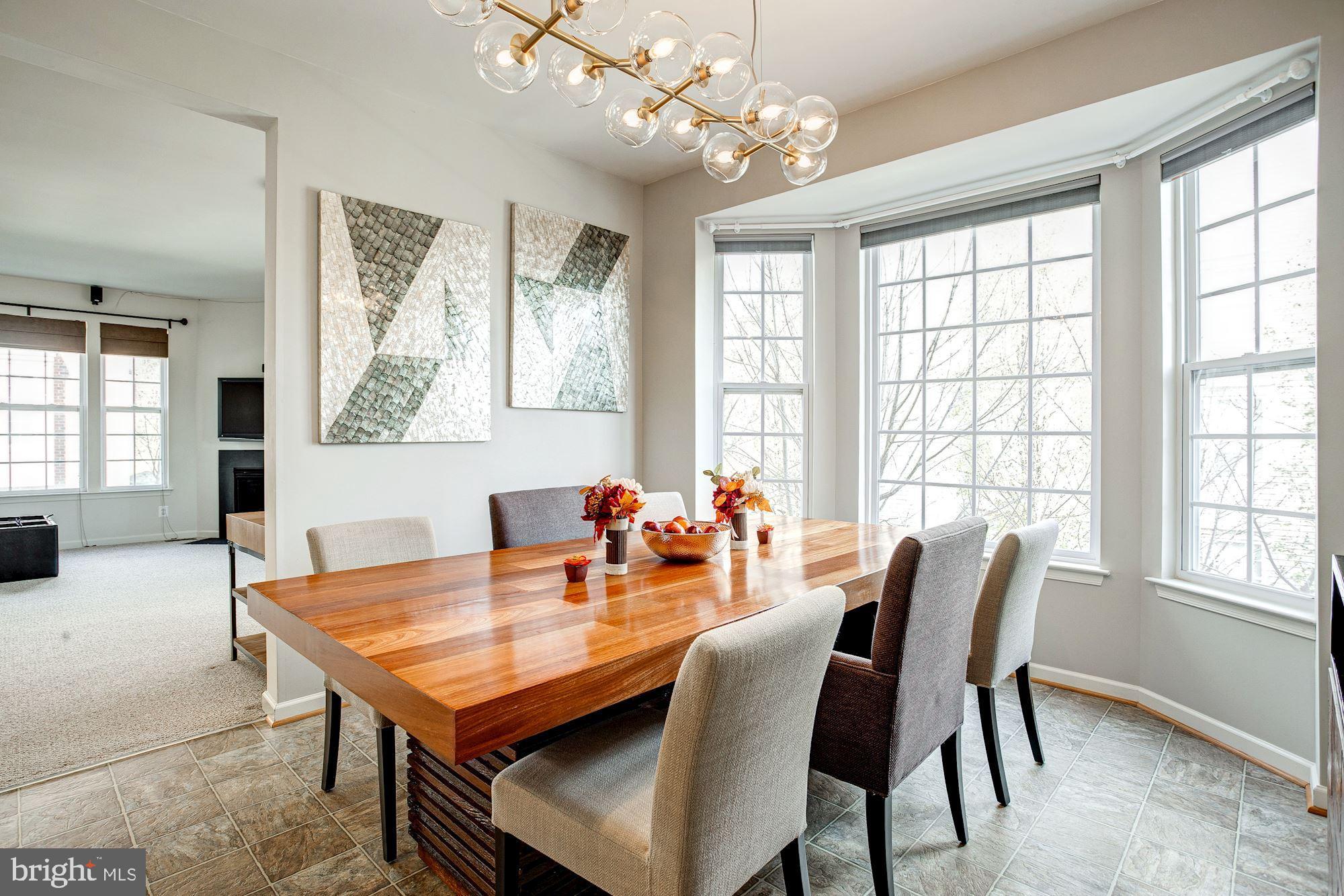 7115 Silverleaf Oak Road, Unit 224 Elkridge, MD 21075 - Photo 9 of 35 Dining Room