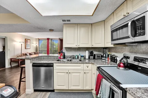 $150,000 | 5570 Northwest 44th Street, Unit 305A, Lauderhill, FL 33319