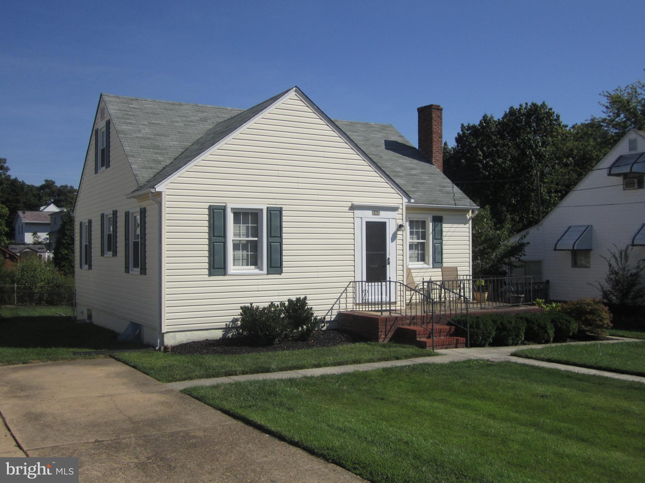 205 Twin Oaks Road Linthicum, MD 21090 - Photo 3 of 33