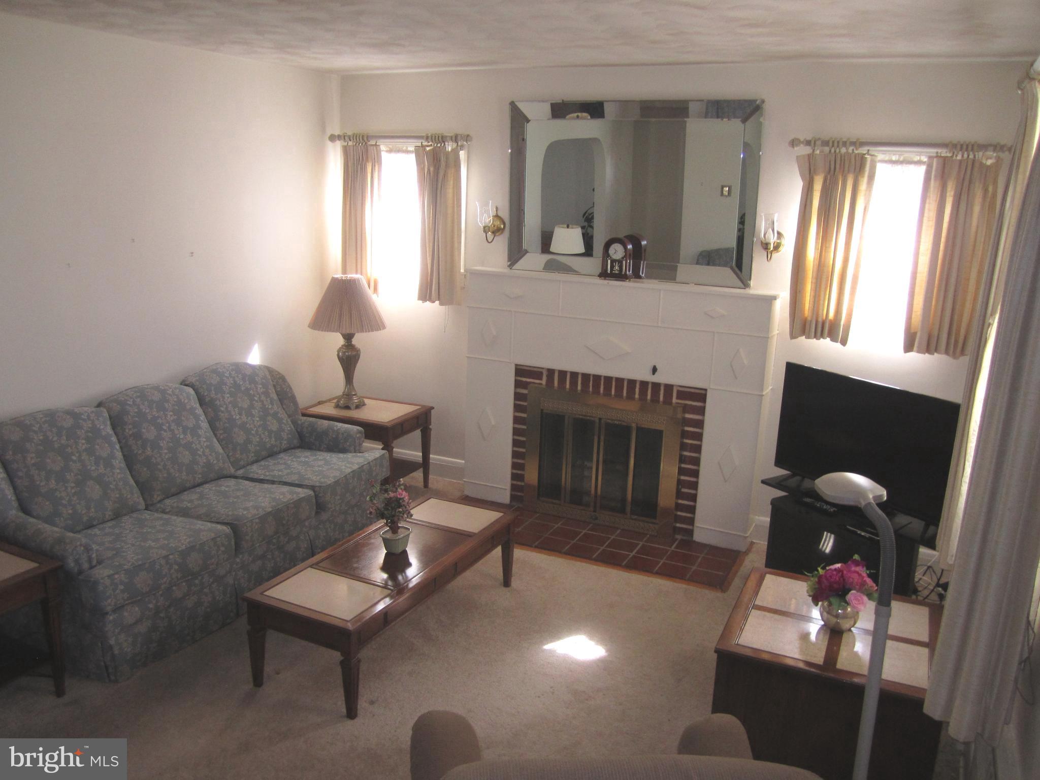 205 Twin Oaks Road Linthicum, MD 21090 - Photo 8 of 33