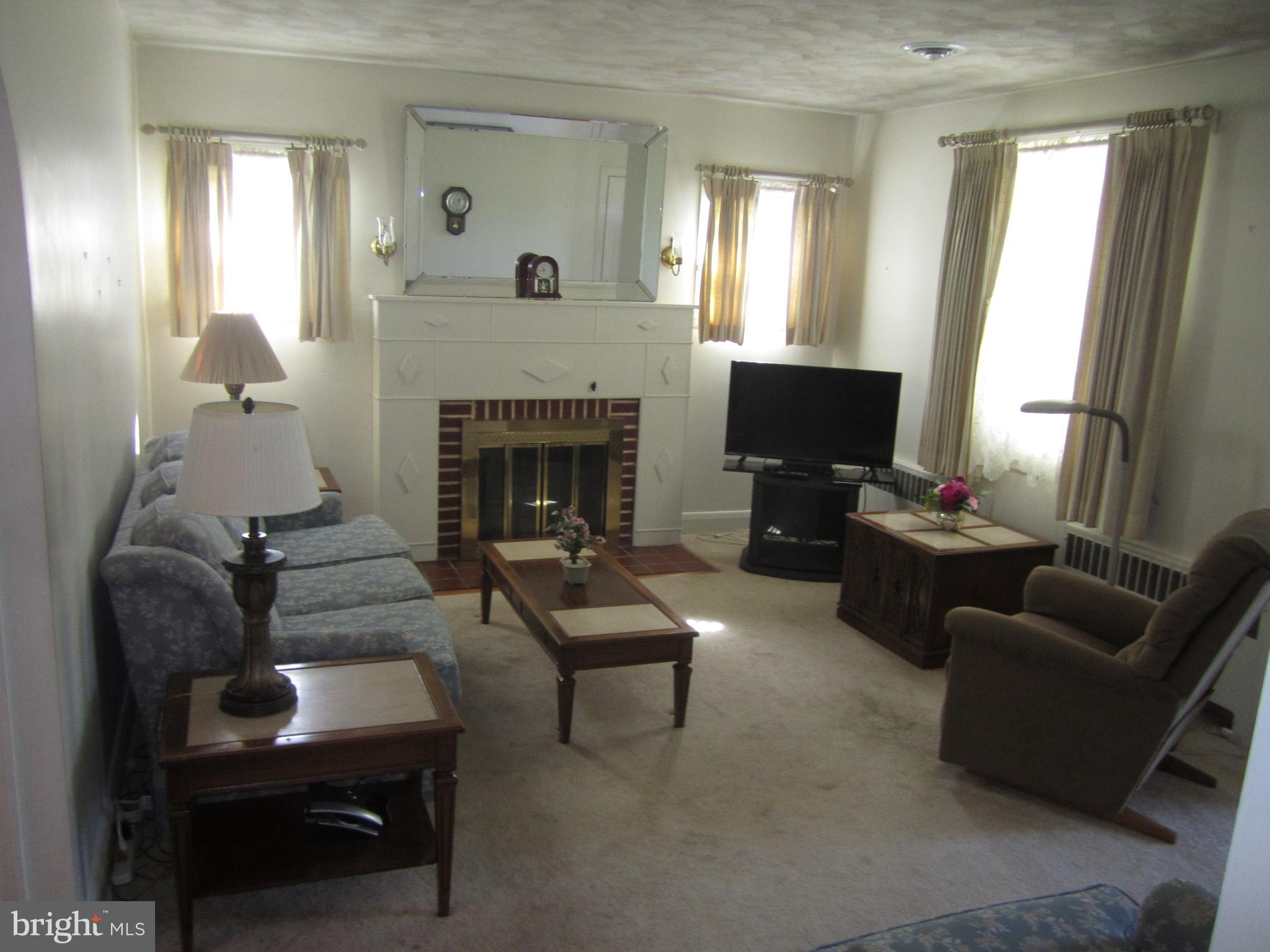 205 Twin Oaks Road Linthicum, MD 21090 - Photo 9 of 33