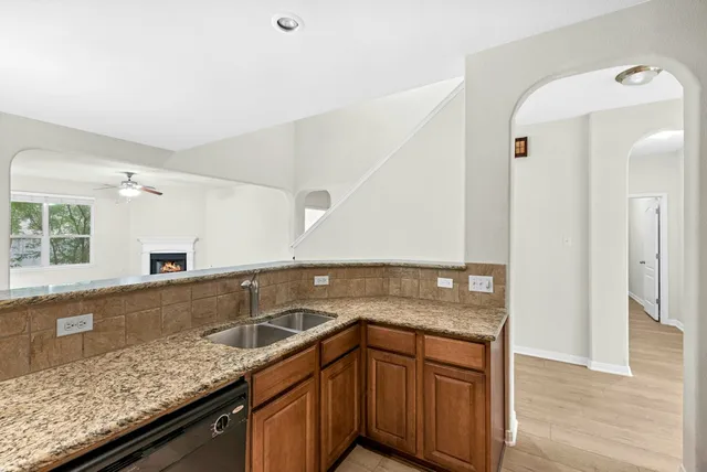 $2,700 | 903 Fork Ridge Path, Round Rock, TX 78665