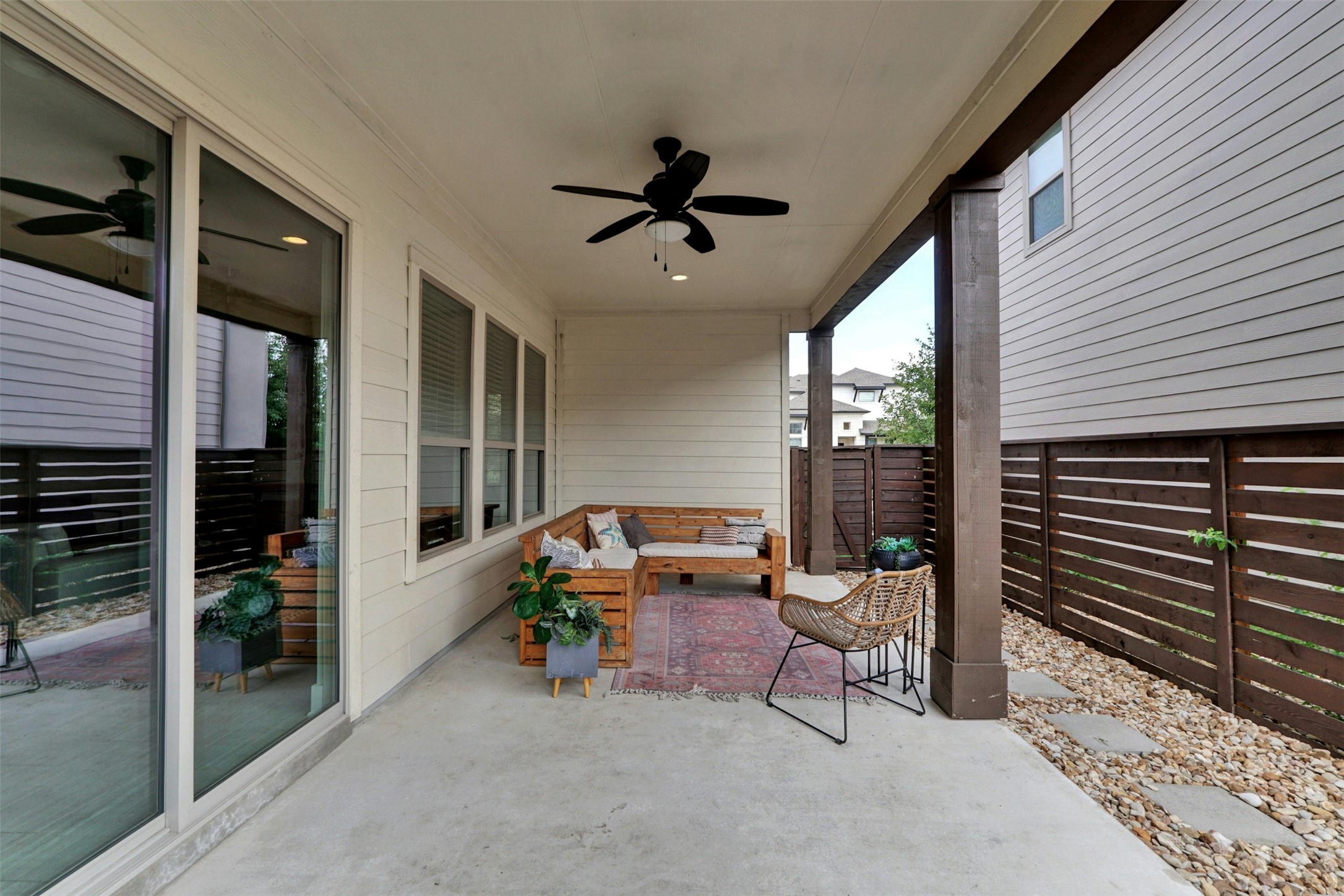 1603 Arcilla Street Austin, TX 78741 - Photo 33 of 36 a living room with furniture