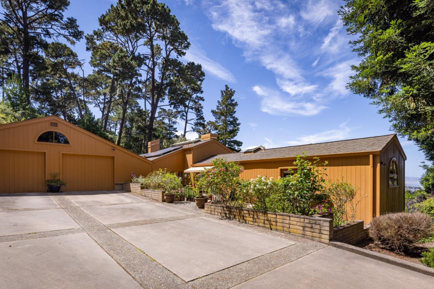540 Aguajito Road Carmel, CA 93923 - Photo 5 of 32 a view of a garden